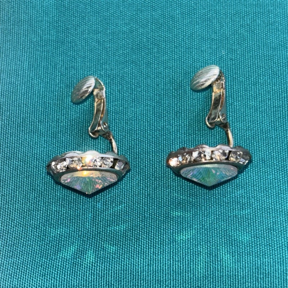 Aurora Borealis Clip-on Vintage Earrings Colorful 1/2" Round Silver Tone - Picture 3 of 5